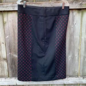 Black polka doted skirt sz. L